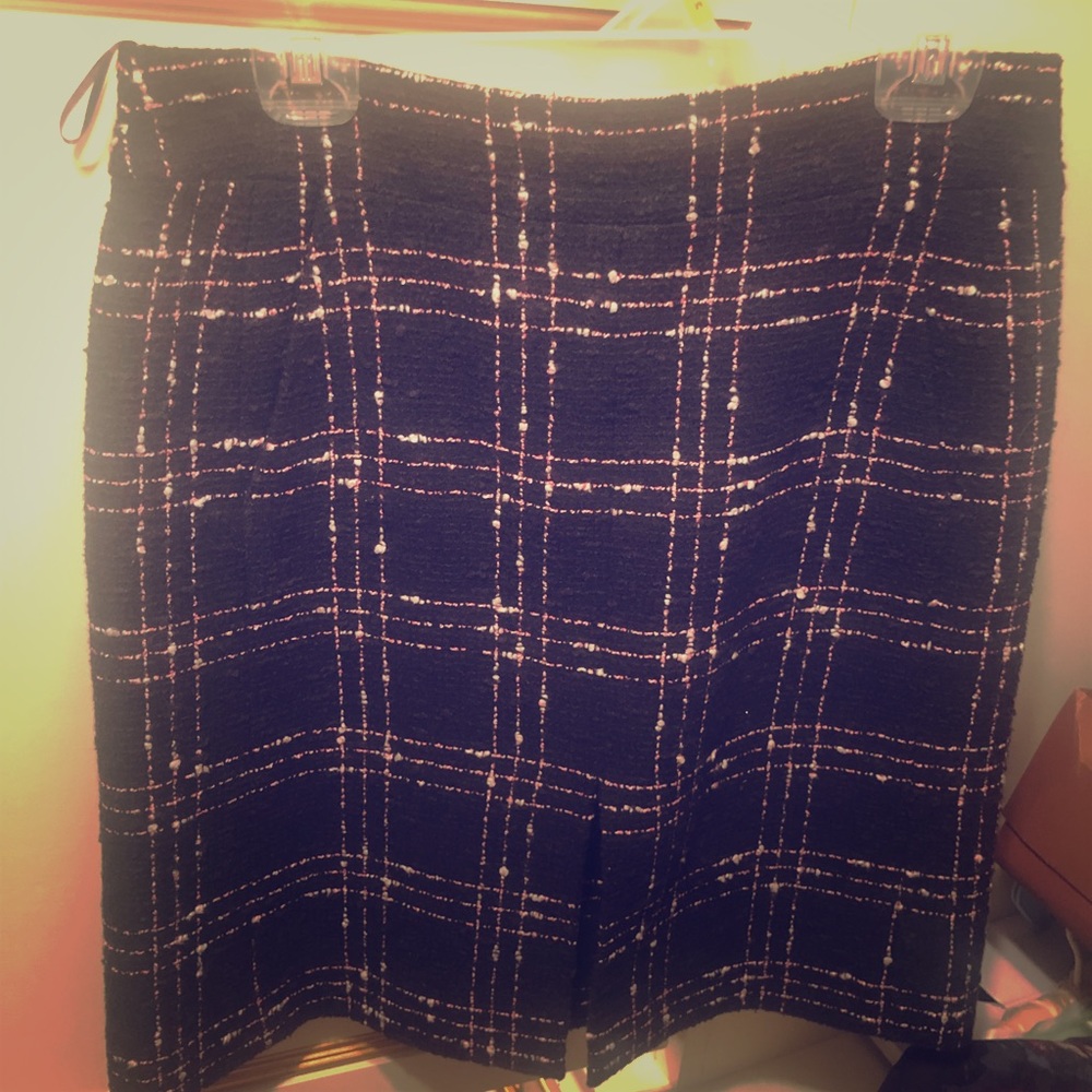 Chanel Tweed skirt with slits